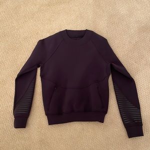 black lululemon crew neck
